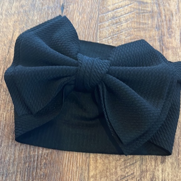 Baby Girl Wide Bow Headbands - Picture 2 of 4